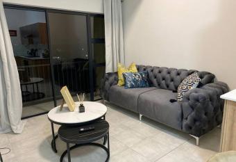 Outer Space - 1 bedroom Luxurious Apartment in Sandton has Balcony rooms