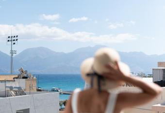 Sea View Penthouse Beach and the City allows 18 year olds to book a room