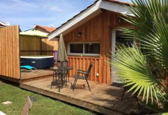 Adorable chalet des Huttiers - Bassin d Arcachon allows 18 year olds to book a room