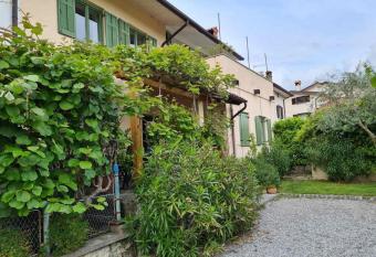 Serena allows 18 year olds to book a room