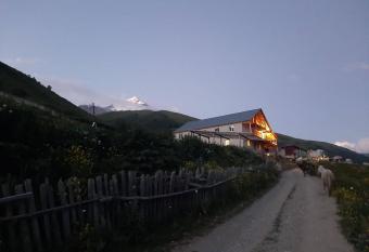 Guest House TAMAR has Balcony rooms