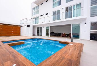 Casa de austin II has Balcony rooms