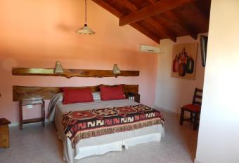 Raices del Carolino - Suites de Altagracia allows 18 year olds to book a room