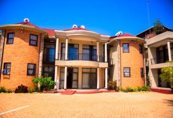 QUALITY INN HOTEL Kigali allows 18 year olds to book a room