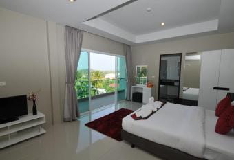 AM Surin Place - SHA Extra Plus allows 18 year olds to book a room