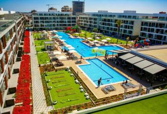 Courtyard Long Beach Resort Nymph apartment has Balcony rooms