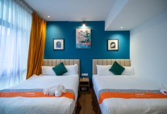 Apollo Inn allows 18 year olds to book a room