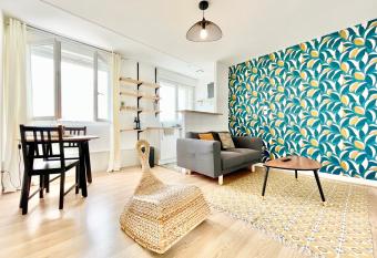 LE BALI - Proche de la gare - Appartement Deluxe - Tout confort - Lumineux - Internet haut d  bit Fibre - 1 chambre - NETFLIX allows 18 year olds to book a room