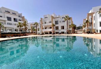 Dominium Residence has Balcony rooms