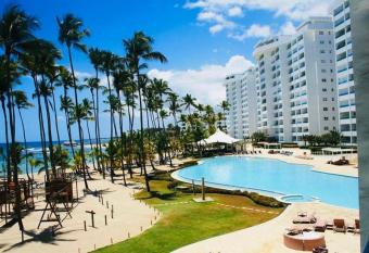 Marbella beachfront 2 rooms has Balcony rooms