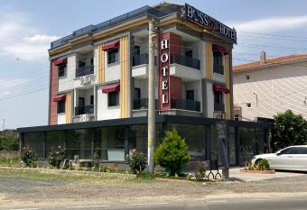 BossPort Hotel has Balcony rooms