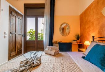 mascot traditional guest house has Balcony rooms