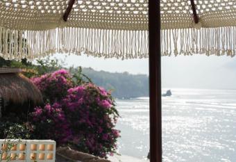 Ulunia allows 18 year olds to book a room