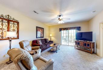 Thousand Hills Condo has Balcony rooms