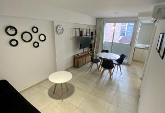 9 de Julio 930 4 B allows 18 year olds to book a room