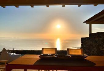 Beauty of Sunset in Tinos 3 has Balcony rooms