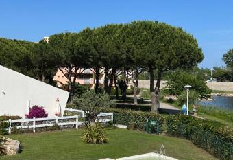 Le Paul Emile allows 18 year olds to book a room