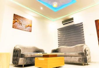 COTONOU RESIDENCES has Balcony rooms