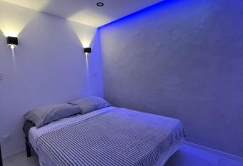 Appartement Haut Standing allows 18 year olds to book a room