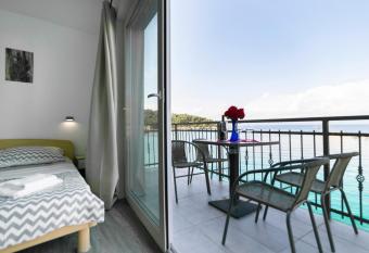 ROYAL RINA APARTMANI has Balcony rooms