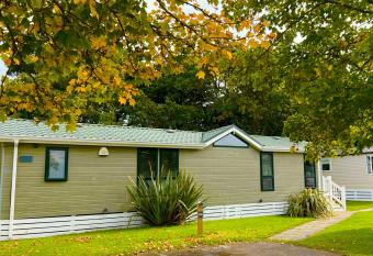Jungle lodge has Balcony rooms