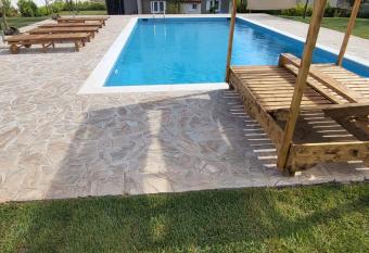 Beach house with garden has Balcony rooms