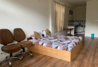 Namaste Naggar Holiday Home has Smoking/Balcony rooms