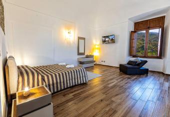 La Dimora del Duca Luxury has Balcony rooms