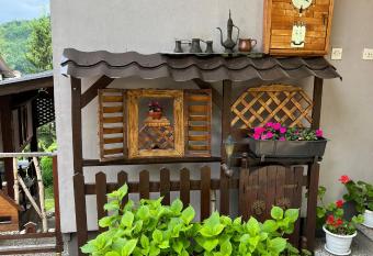 Queen has Balcony rooms