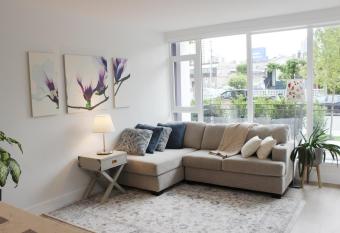 Anna Town Home has Balcony rooms