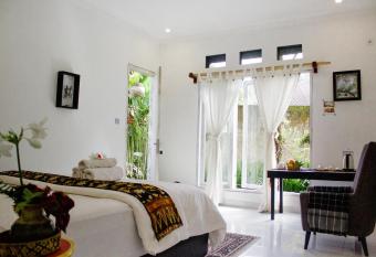 The Winaposa has Balcony rooms