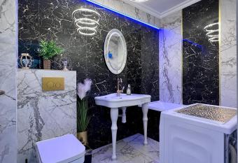 Kas Luxury Residence has Balcony rooms