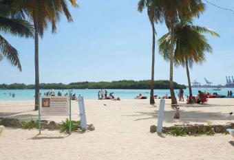 Beach apartment Dominican Bay Boca Chica has Balcony rooms