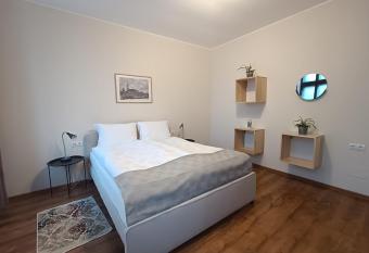 La Pablito has Balcony rooms