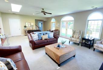 Cheerful 5-Bdrm Home I Huge Fenced Yard I Kid-Pet Friendly I Near it all! has Balcony rooms