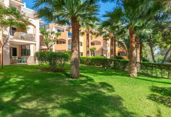 Barca Trencada has Balcony rooms