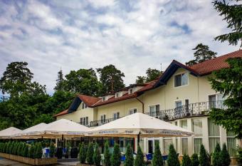 Dumbrava Sibiului has Balcony rooms