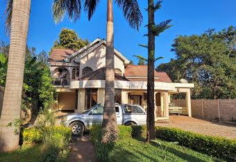 Villa Jane has Balcony rooms