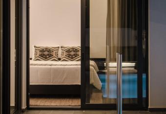 Hygge Suites has rooms with a private hot tub