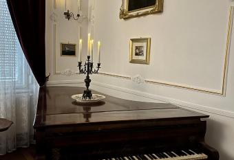 City-Apartment S has Balcony rooms