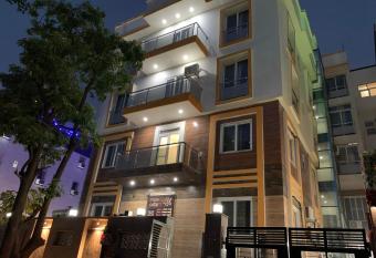 The Divine Residency has Balcony rooms