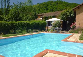 G  te des Noisetiers N 1 has Balcony rooms