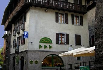 Albergo Al Tempo Perduto has Balcony rooms