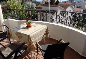 Maric na moru has Balcony rooms