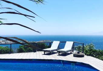 Elena s House Mykonos. Ideal Villa for Families & Friends has Balcony rooms