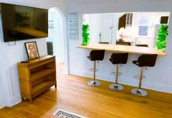 (55.1S) Experience a True STL Visit! has Balcony rooms