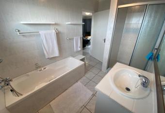 Secure apartment, 500m from the beach 7 Cathcart Road, Humewood allows 18 year olds to book a room