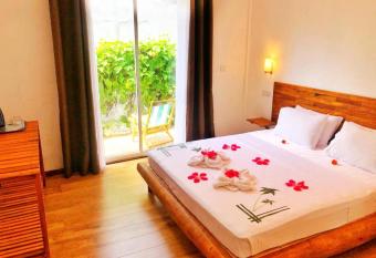 Wave Retreat has Balcony rooms