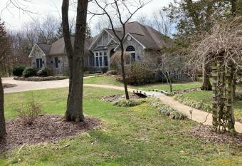 Beautiful Parkside Suite allows 18 year olds to book a room