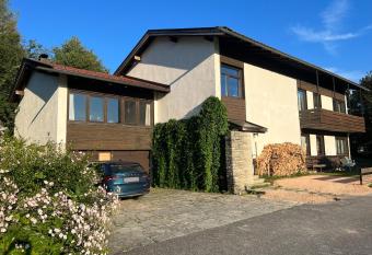 Haus im Gr  nen has Balcony rooms